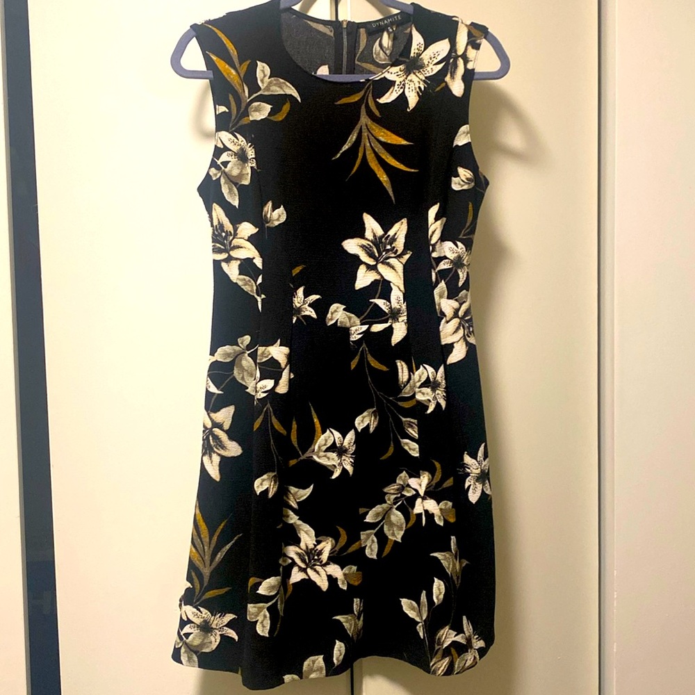 Dynamite floral black dress